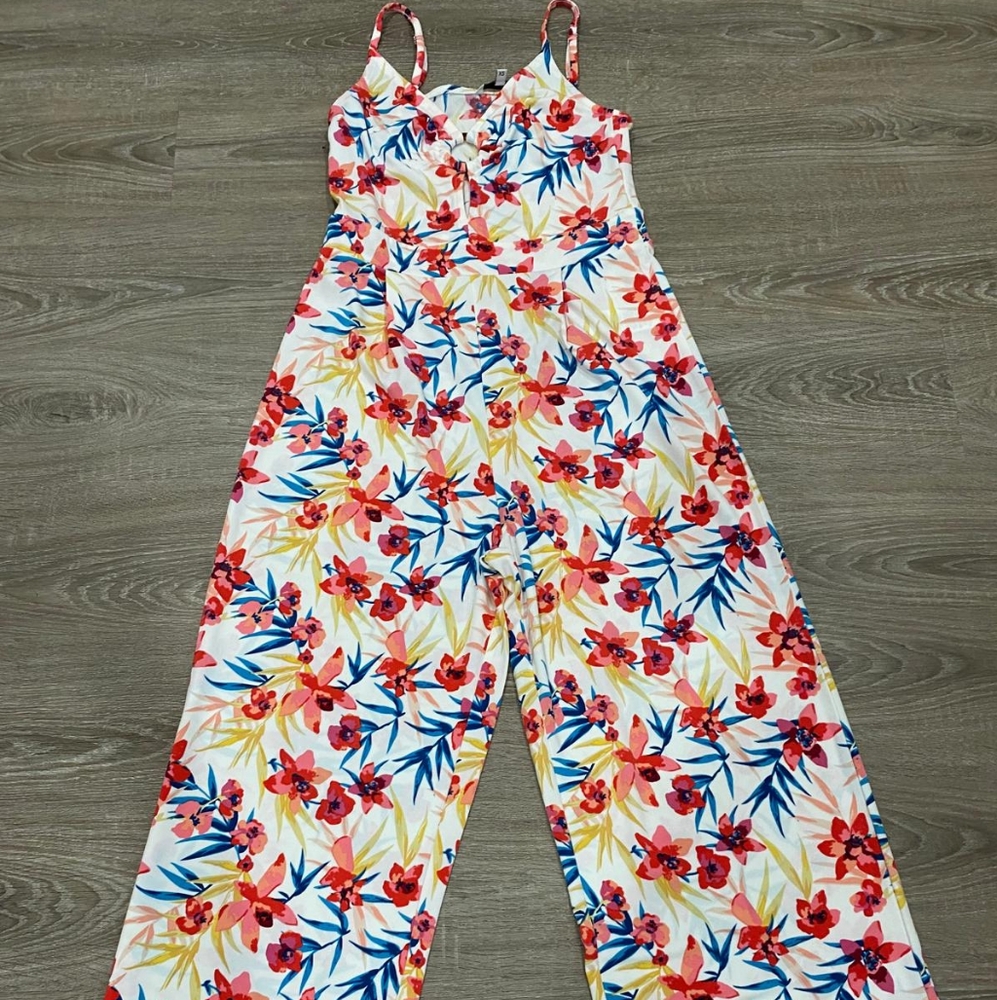 Jumpsuit size XS NWOT